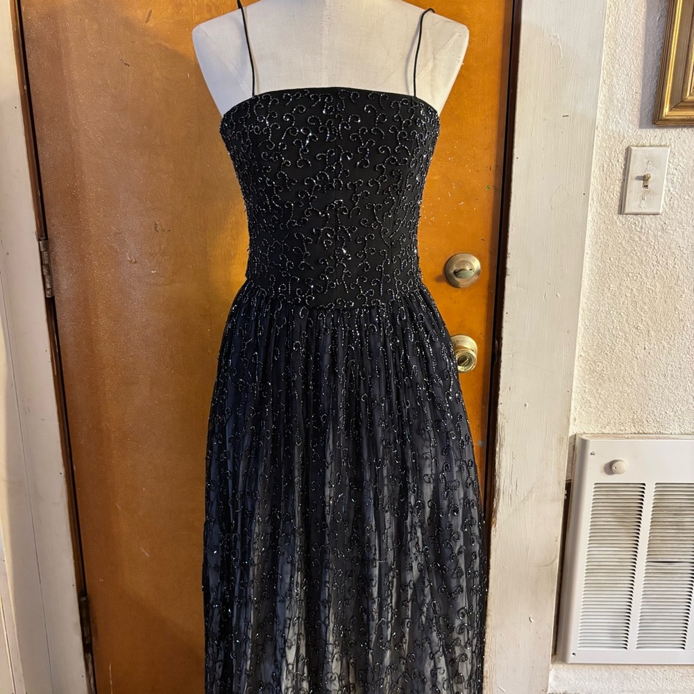 Stunning formal Homecoming, Quinceañera, Prom Ballgown dress Size small 4/6 - Picture 3 of 6